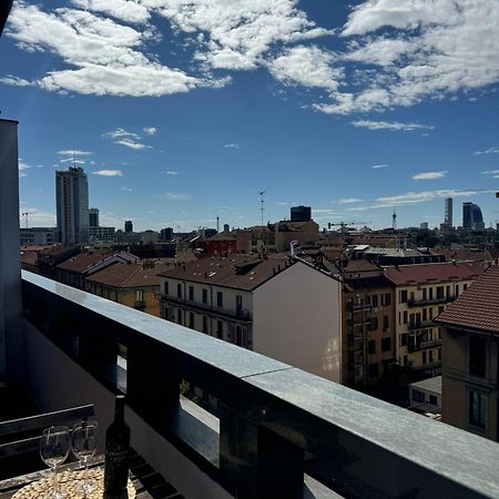 Appartamento Isola- Attico Con Balcone Milano Exteriör bild