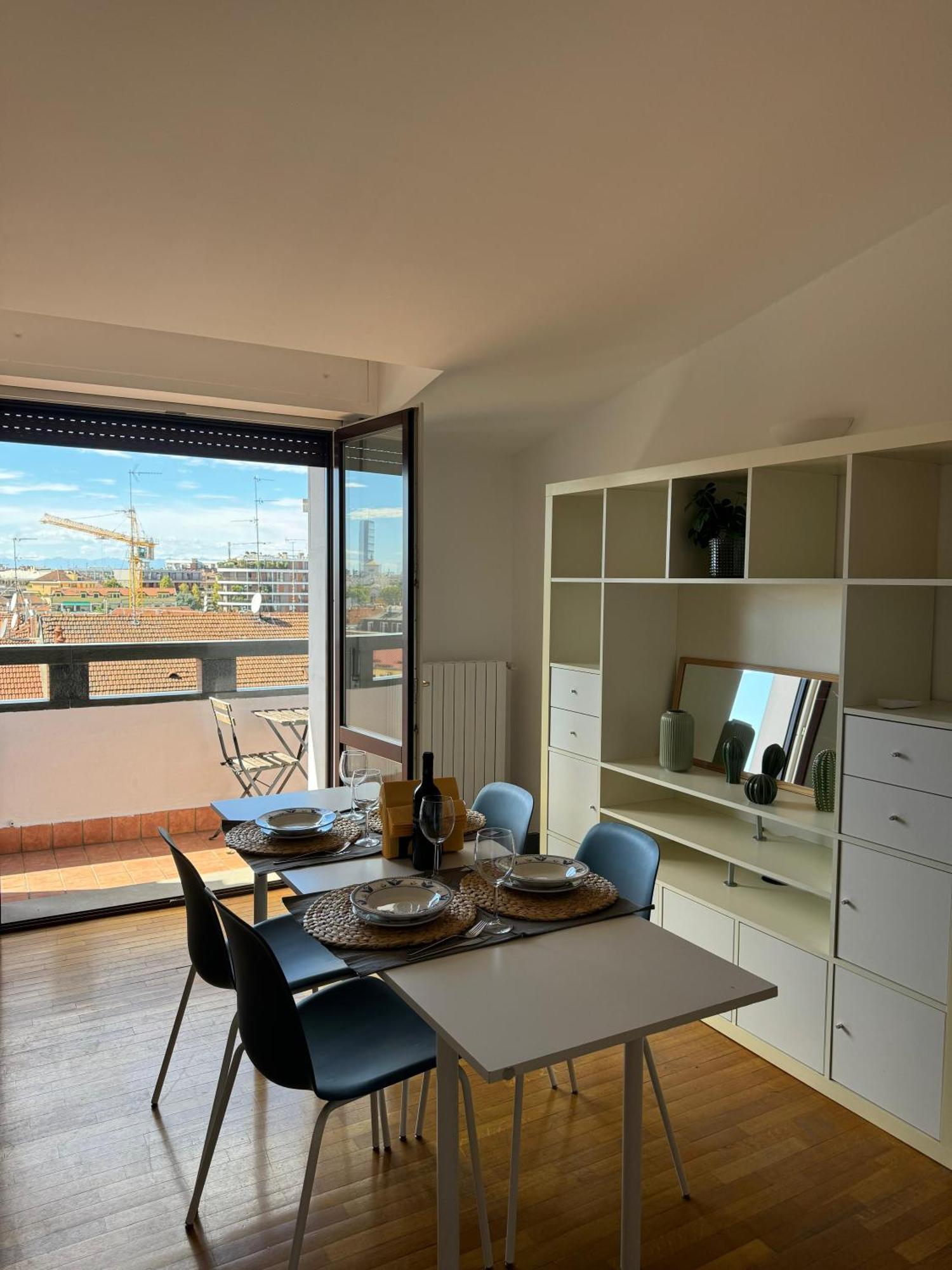 Appartamento Isola- Attico Con Balcone Milano Exteriör bild